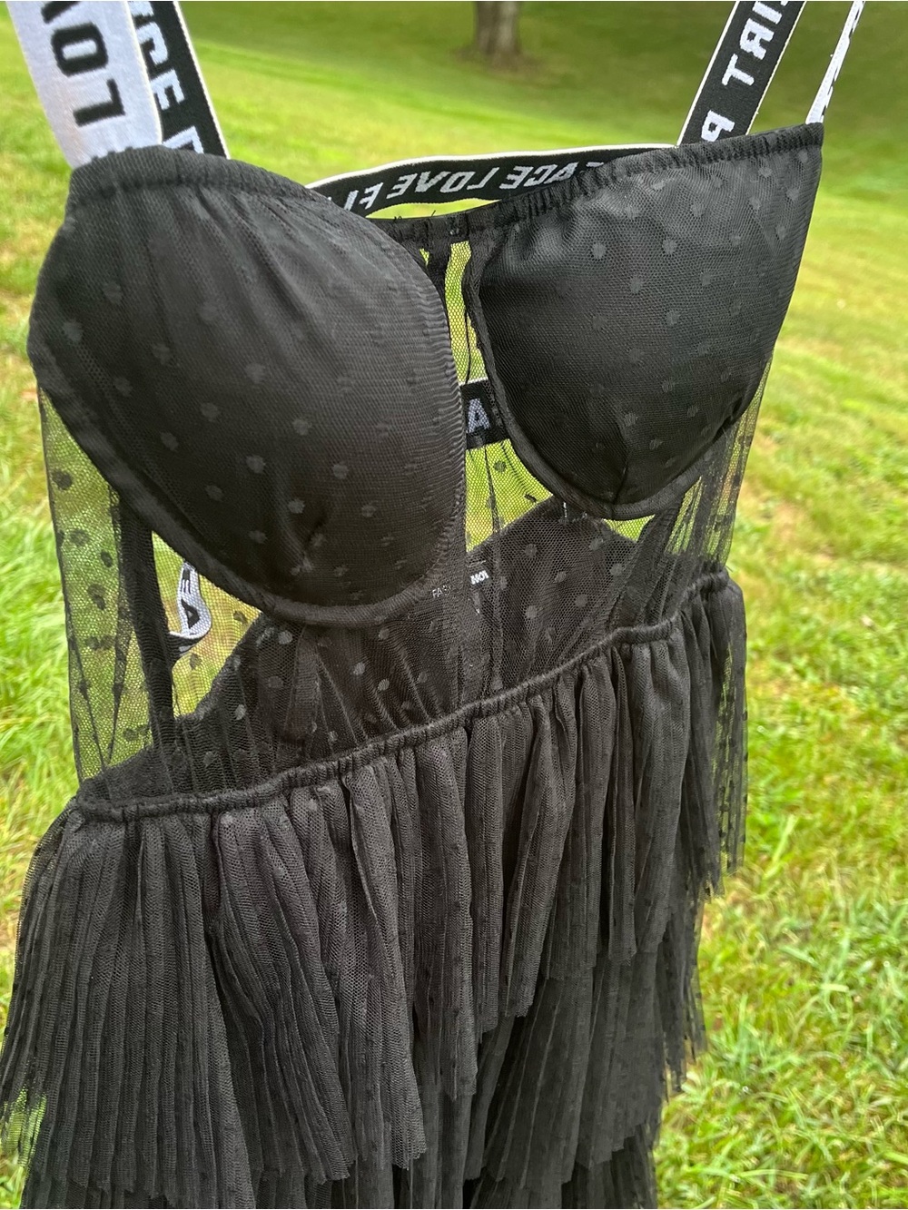 Dress - Picture 9 of 10